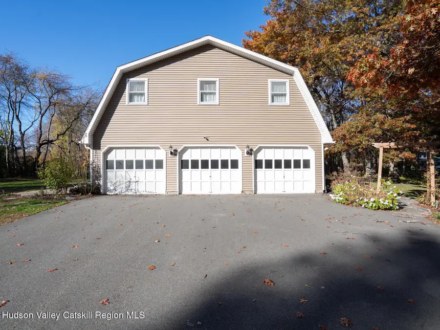 6 Weatherfield Lane, Valatie, NY 12184 - Image #2