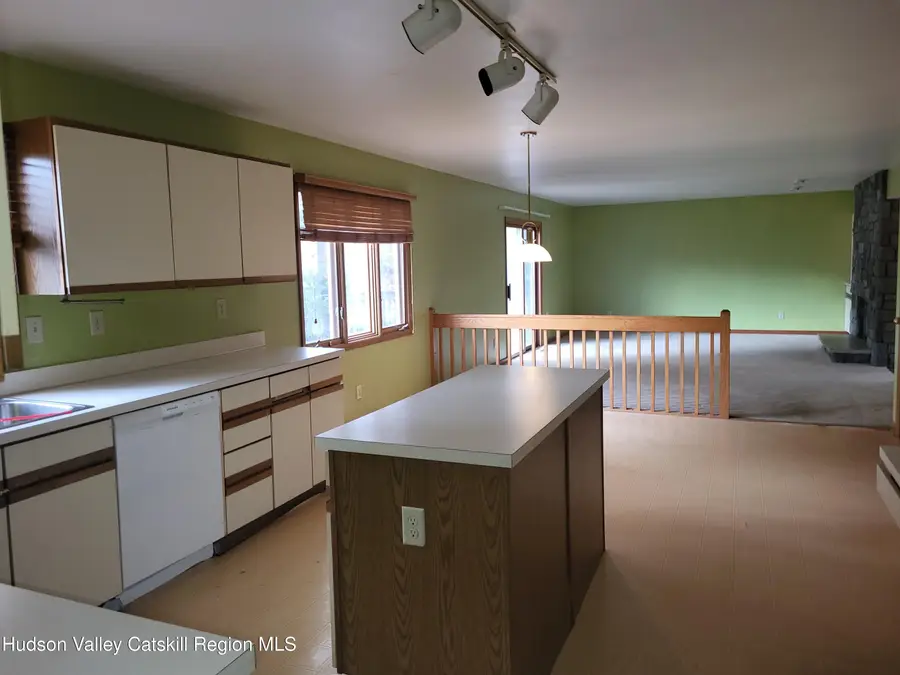 2 Shadowbrook Drive, Clifton Park, NY 12065 - Image #2