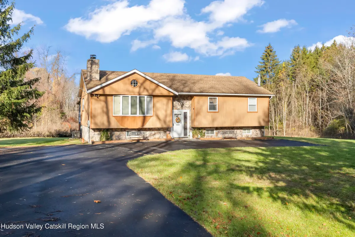 134 Willowbrook Road, Hudson, NY 12534 - Image #1