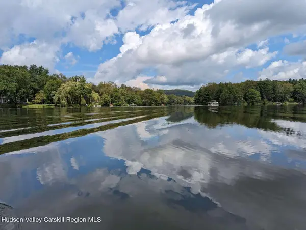 41 Island Drive, Copake, NY 12516