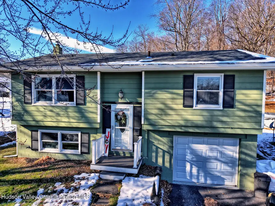 52 N Franklin Street, Athens, NY 12015 - Image #2