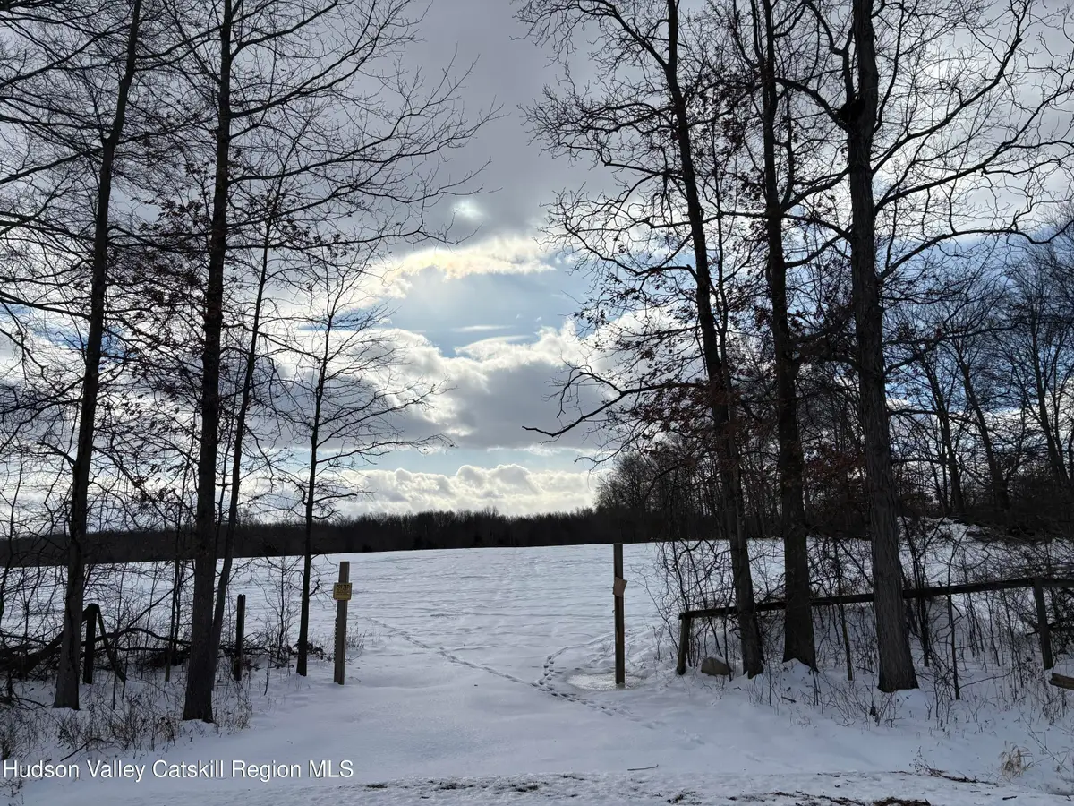 5 Stokes Lane, Gardiner, NY 12525 - Image #1