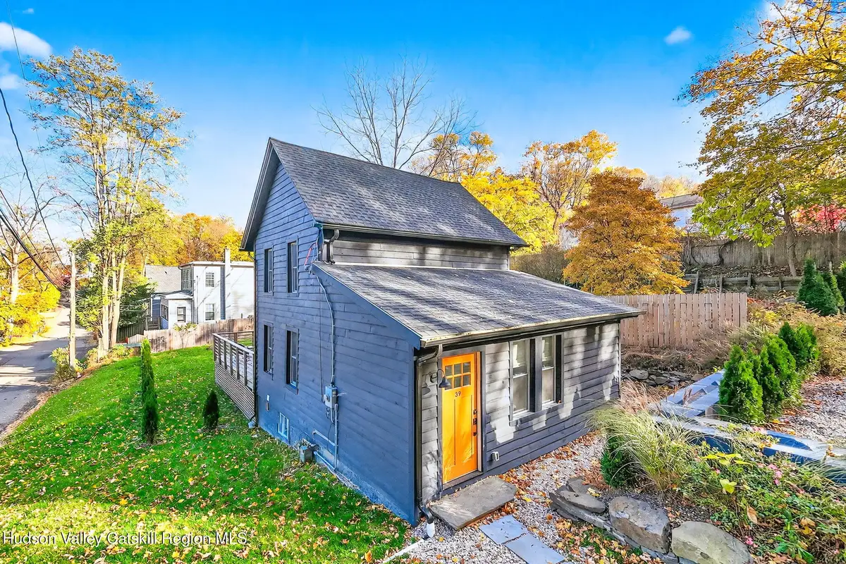 39 N Broadway, Kingston, NY 12401 - #1