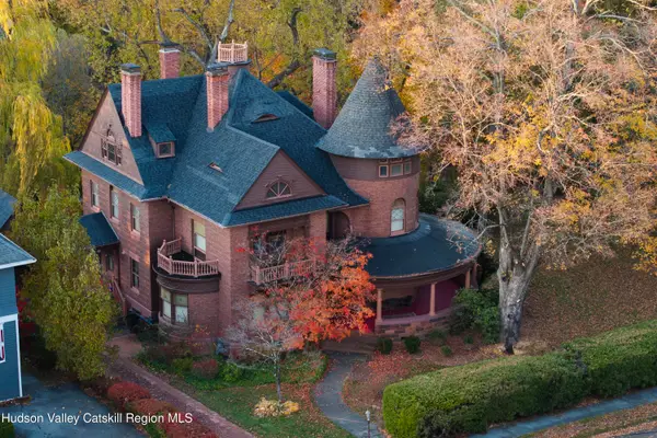 77 W Chestnut Street, Kingston, NY 12401