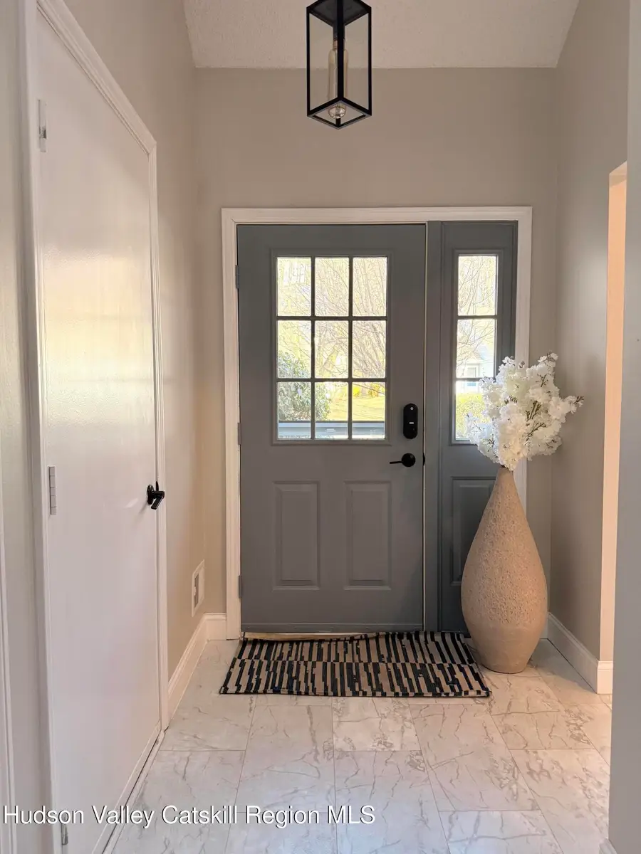 102 Brightonwood Road, Glenmont, NY 12077 - Image #2