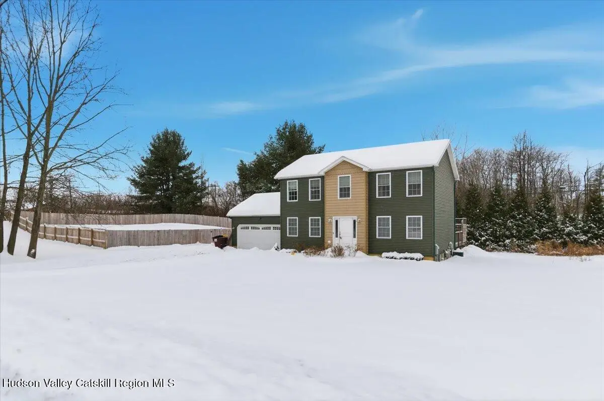 61 Plank Road, Clifton Park, NY 12065 - Image #1