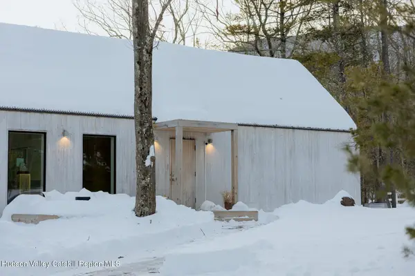 261 Blackhead Mountain Road, Round Top, NY 12473