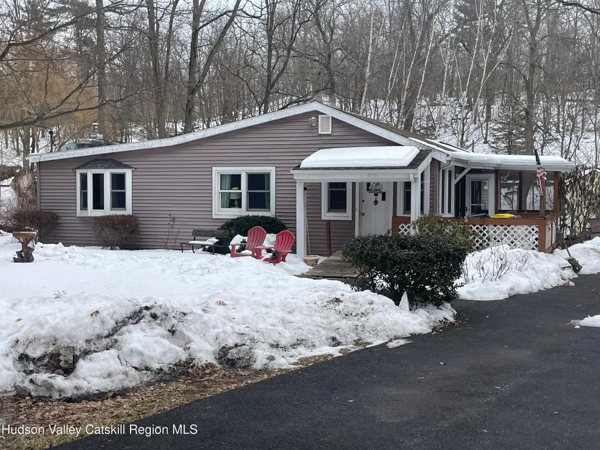 209 Glenerie Boulevard, Saugerties, NY 12477 - #1