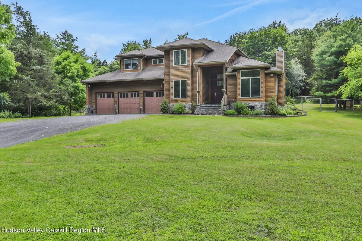 374 Linderman Avenue, Kingston, NY 12401 - #1