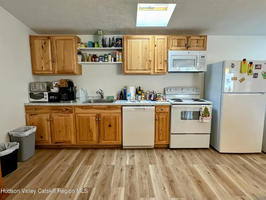 4 Delaware Avenue, Hudson, NY 12534 - #2