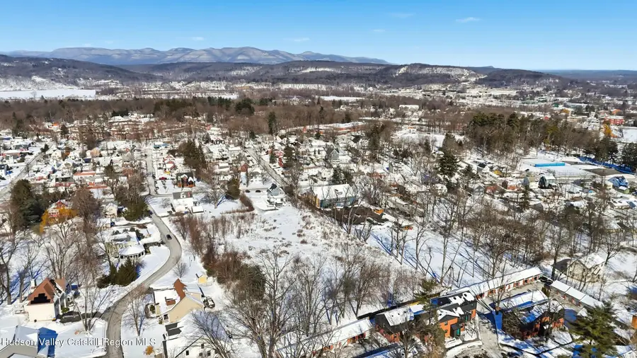 21 Bluestone Court, Kingston, NY 12401 - #3