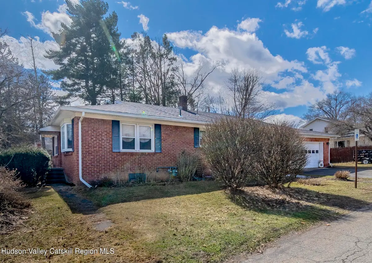 377 E Chester Street, Kingston, NY 12401 - #1