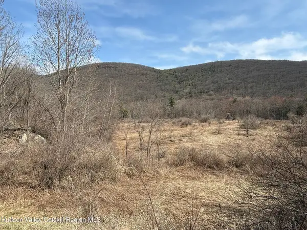 3 Mountain Edge Lane, Millerton, NY 12546