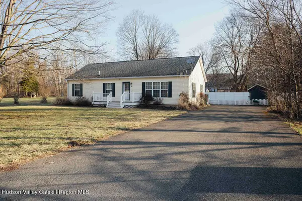 42 Elting Road, Catskill, NY 12414