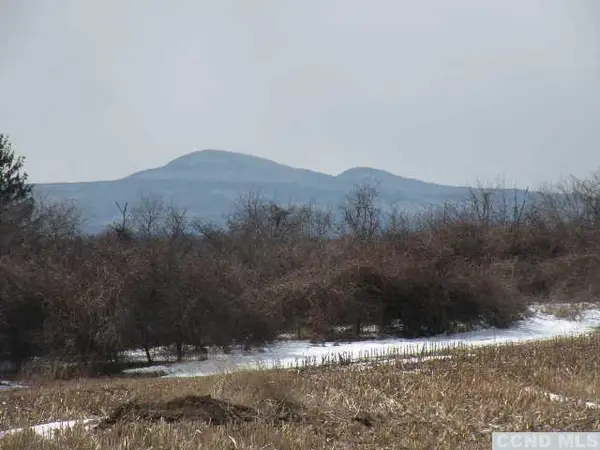 132 Lockwood Road, Hudson, NY 12534