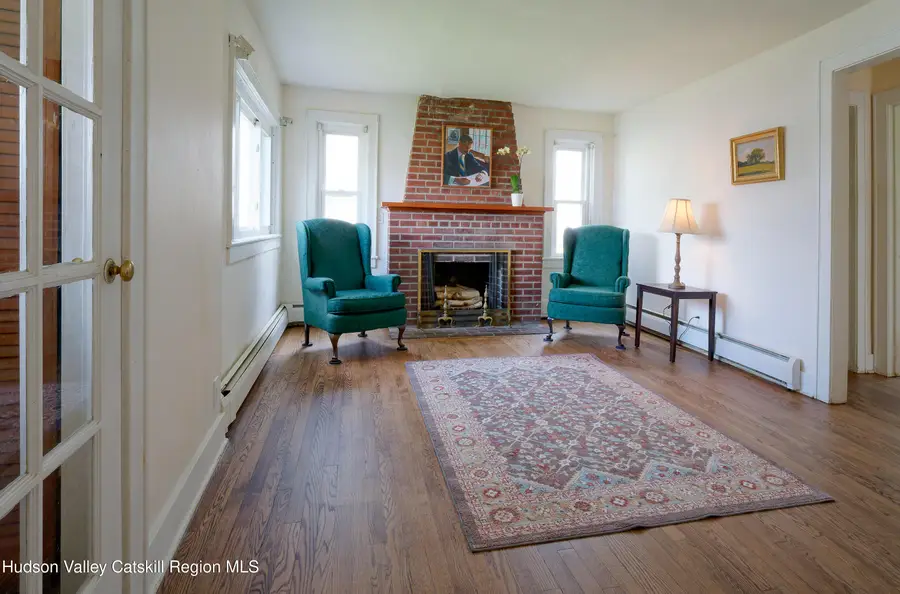 29 Ten Broeck Avenue, Hudson, NY 12534 - #3