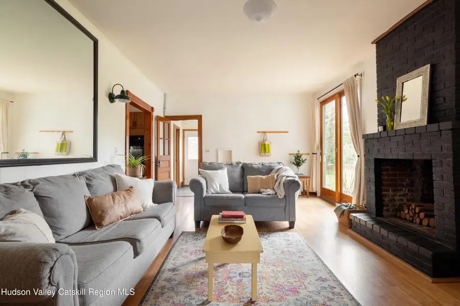 186 Commons Road, Germantown, NY 12526 - #2