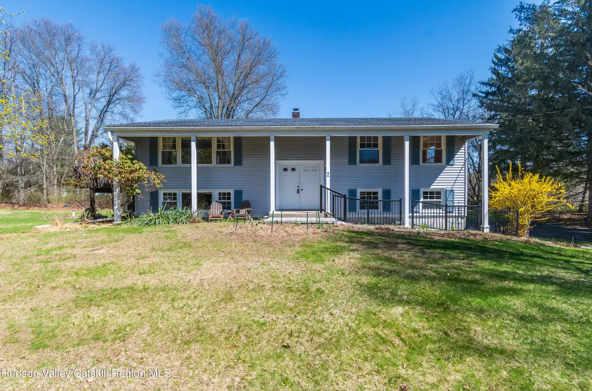 7 Lynn Place, New Paltz, NY 12561 - #1