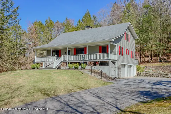 996 Dugway Road, Chatham, NY 12037