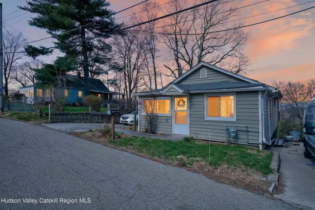 19 Samstag Avenue, Ossining, NY 10562 - #1