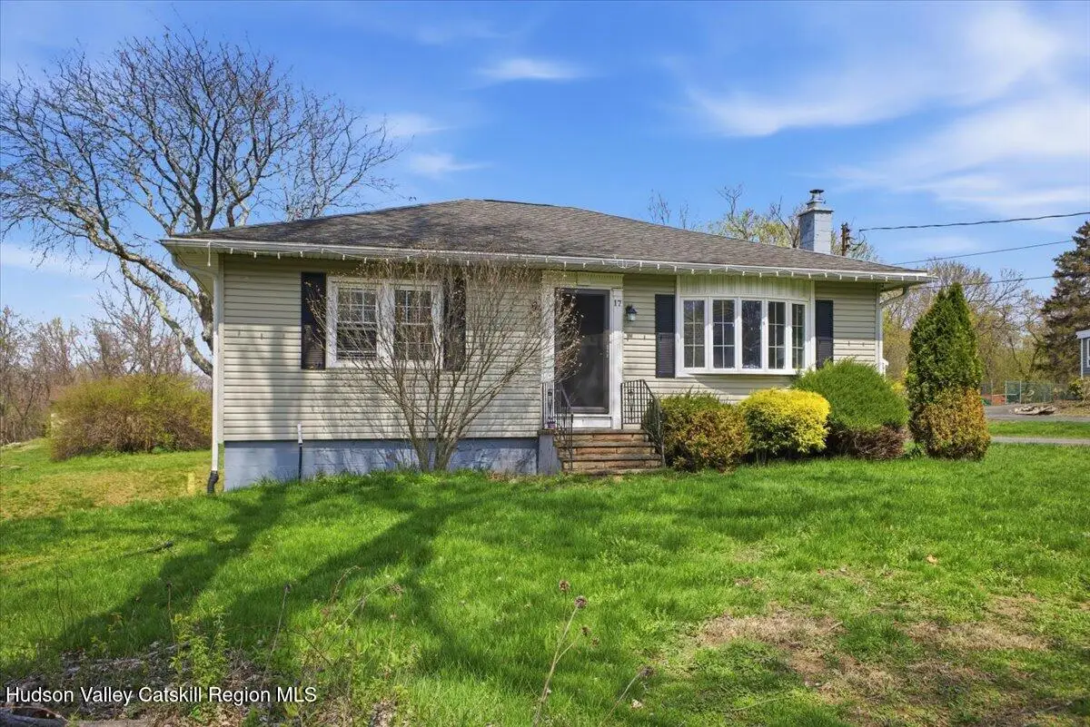 17 Doty Avenue, Melrose, NY 12185 - #1