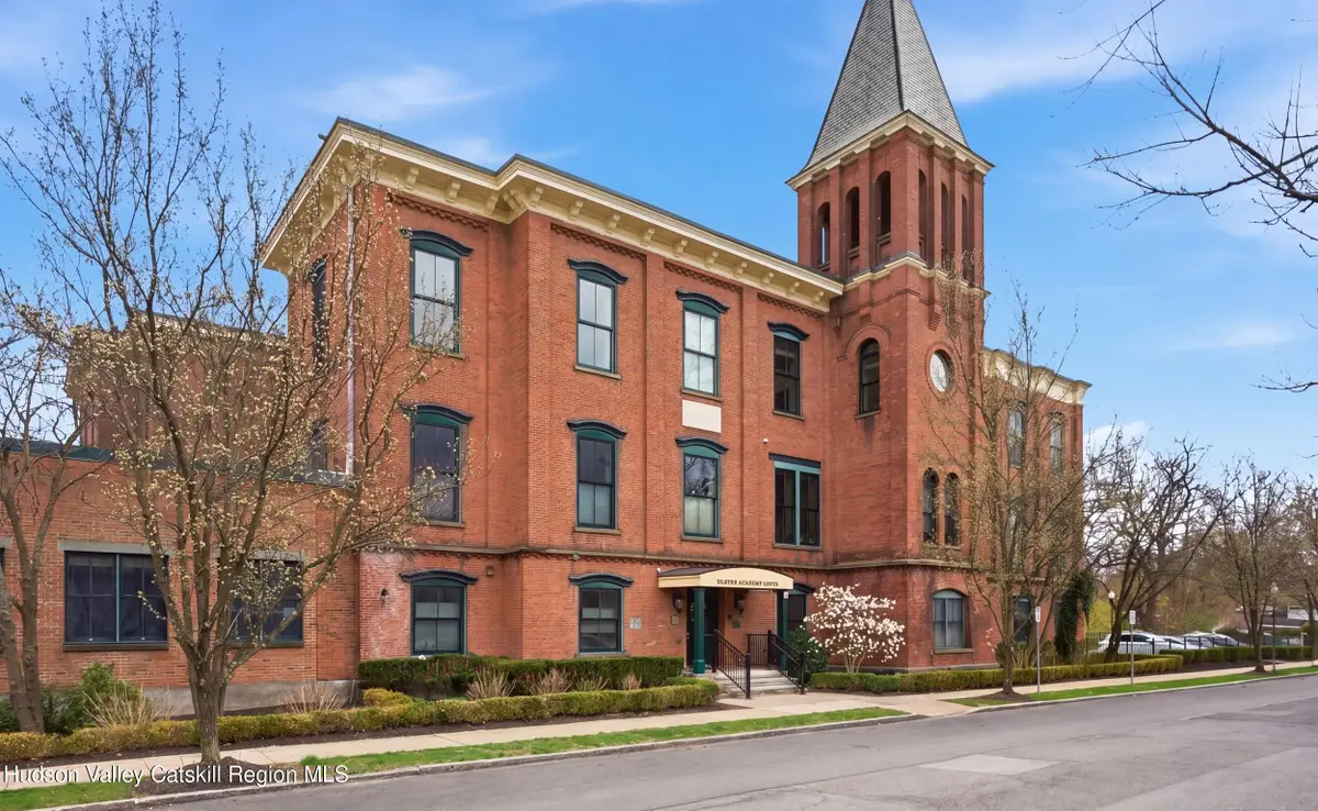 214 W Chestnut Street #Unit 106, Kingston, NY 12401 - #1