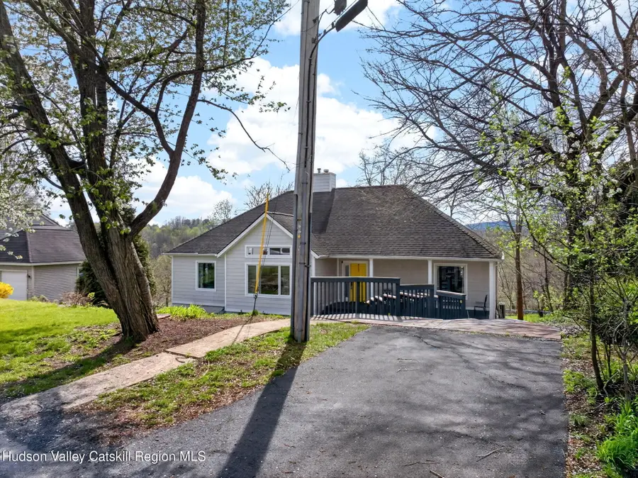 18 Latham Circle, Saugerties, NY 12477 - #2