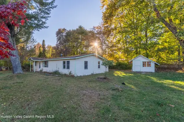 42 Dixon Avenue, Woodstock, NY 12498