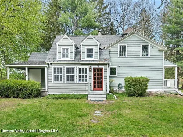 1187 County Route 25, Kinderhook, NY 12106