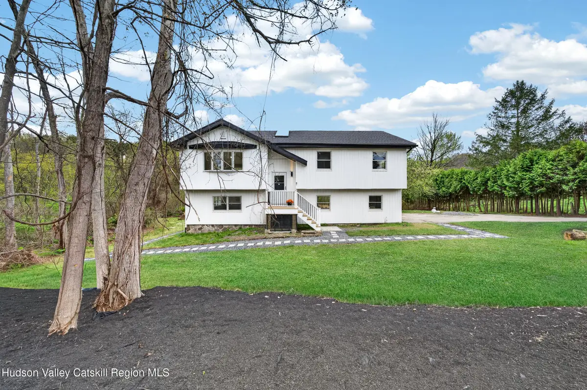 192 Vineyard Avenue, Highland, NY 12528 - #1