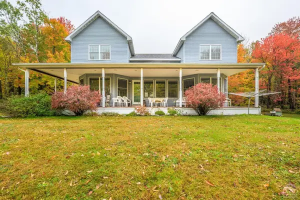 1013 Plank Rd Road, Poestenkill, NY 12140