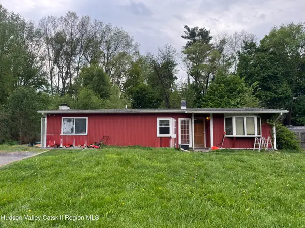 12 Park Circle, Mount Marion, NY 12456