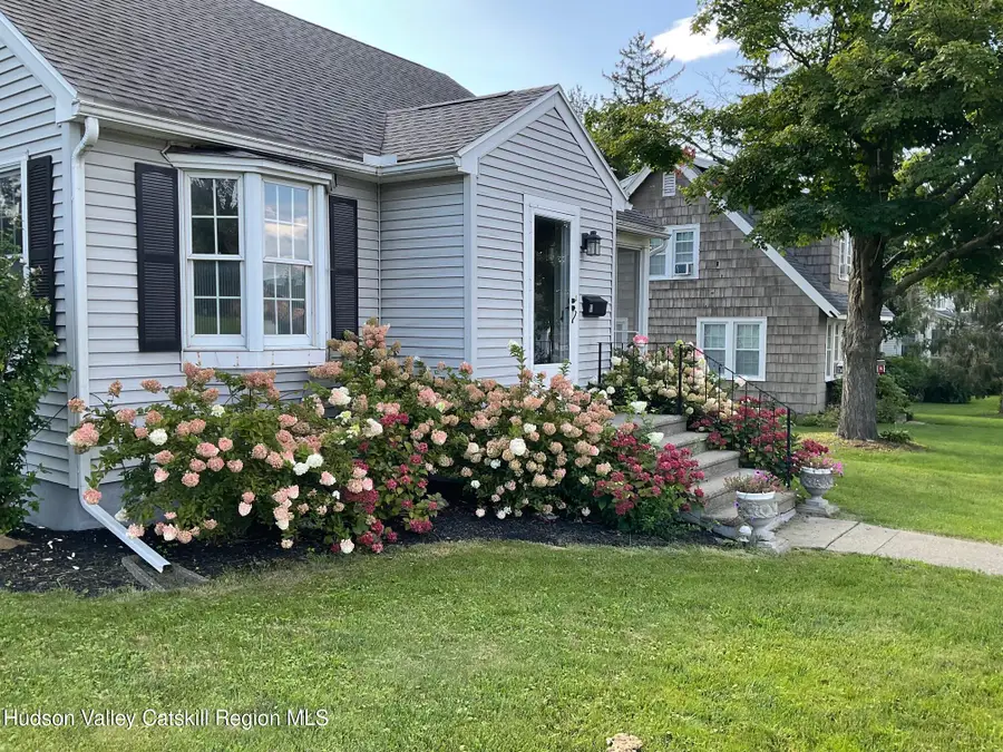 11 Greenport Parkway, Hudson, NY 12534 - #2