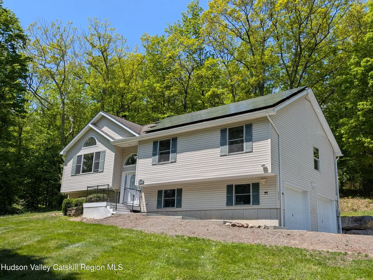 513 S Mountain Road, Gardiner, NY 12525 - #1