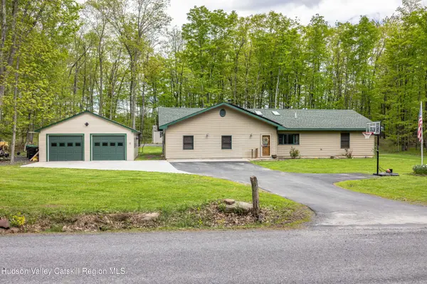736 Plattekill Road, Freehold, NY 12431