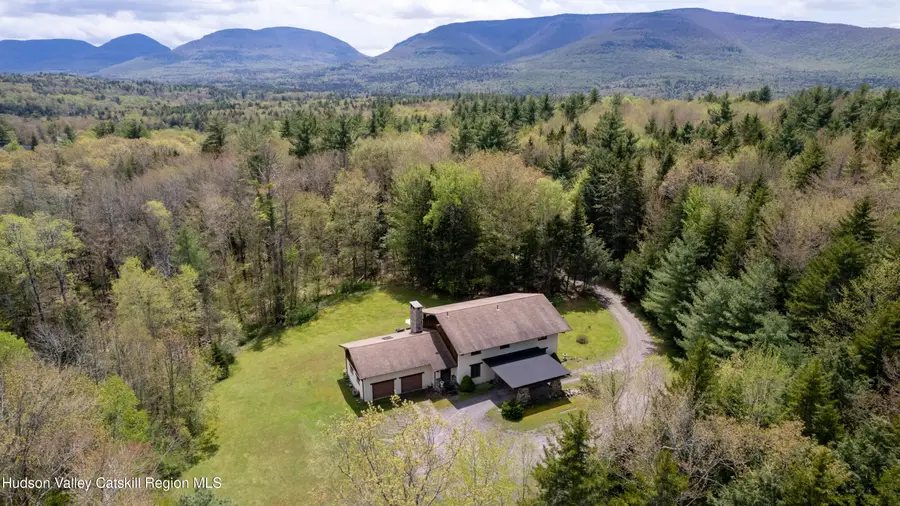 6424 Ny-23a, Tannersville, NY 12485 - #3