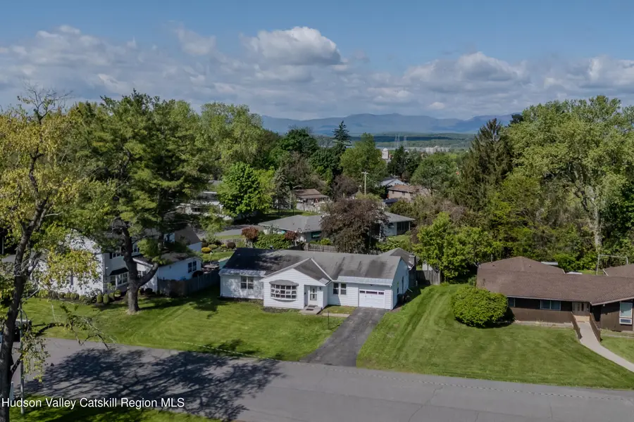 4 Michael Court, Hudson, NY 12534 - #3
