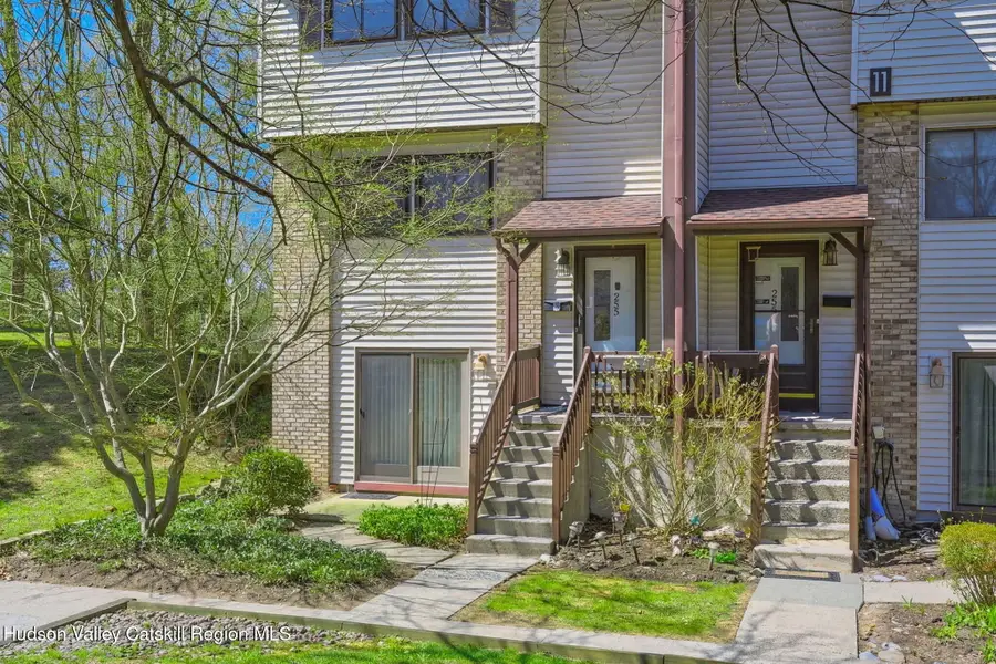 255 Village Court, Kingston, NY 12401 - #2