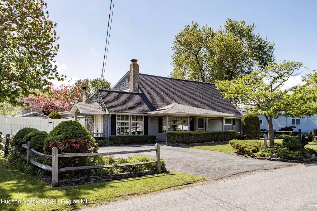 25 Meadowbrook Drive, Kingston, NY 12401 - #1