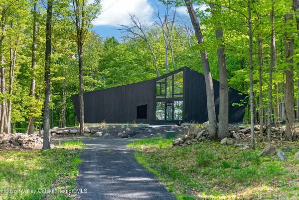 400 N Elting Corners Road, Highland, NY 12528