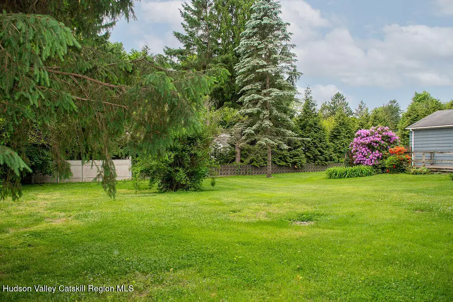 2124 U.s. 9, Stuyvesant, NY 12106 - #2