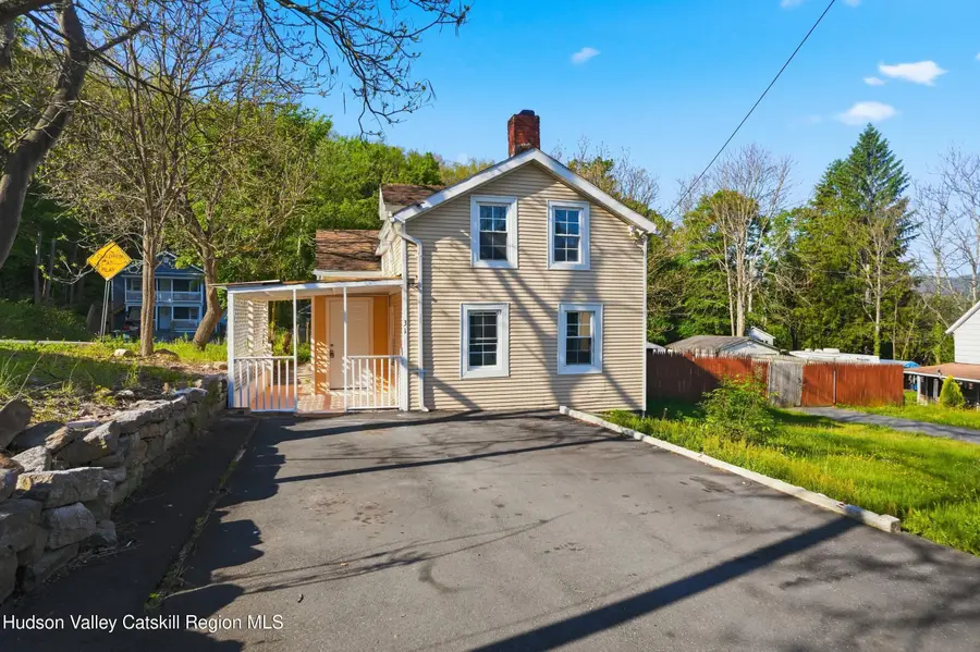 31 Chapel Street, Ellenville, NY 12428 - #3