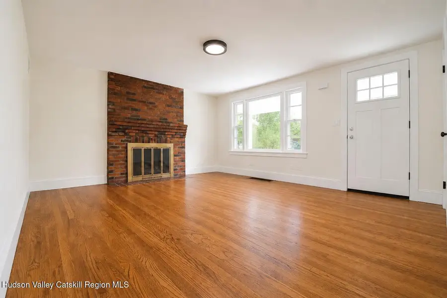 30 Madison Avenue, Kingston, NY 12401 - #2