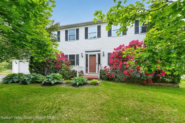 6427 Peters Lane, Valatie, NY 12184