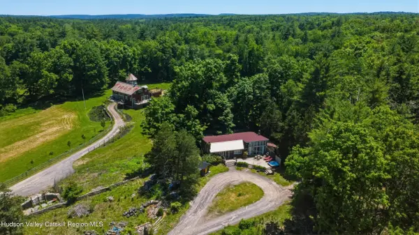 5 & 7 Downer Lane, Woodstock, NY 12498