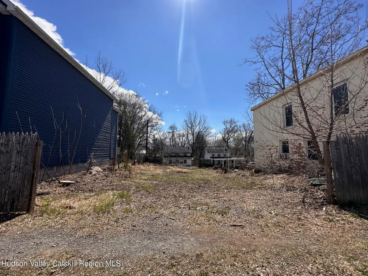 18 Russell Street, Saugerties, NY 12477 - #1