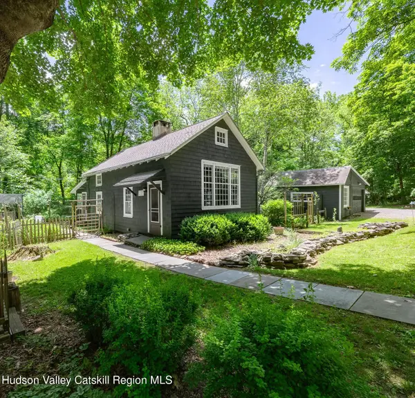 19 Schoonmaker Lane, Woodstock, NY 12498