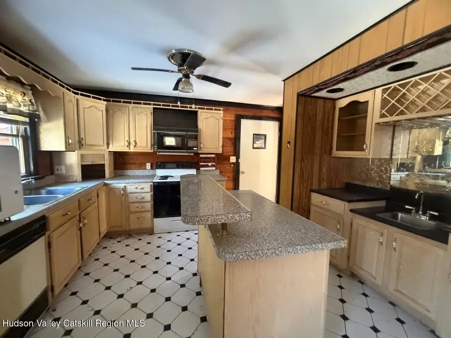 128 Debbie Drive, Athens, NY 12015 - #2