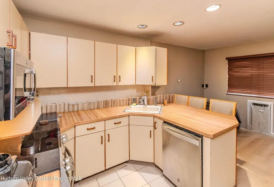 34 Scarborough Lane #A, Wappingers Falls, NY 12590 - #3