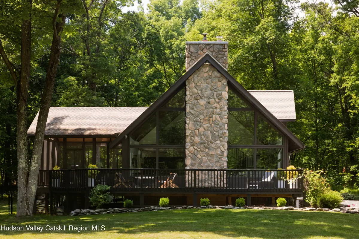 17 Louise Terrace, Rhinebeck, NY 12572 - #1